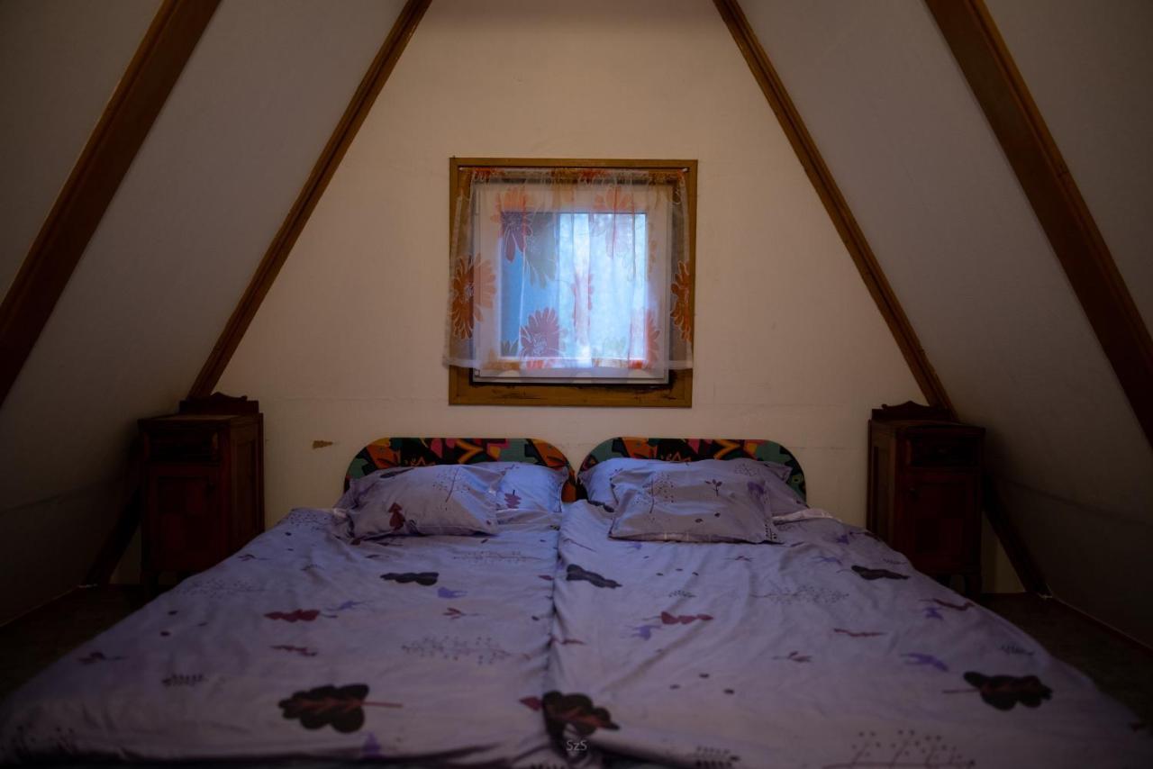 Fenyves Ut 1 Esztergom